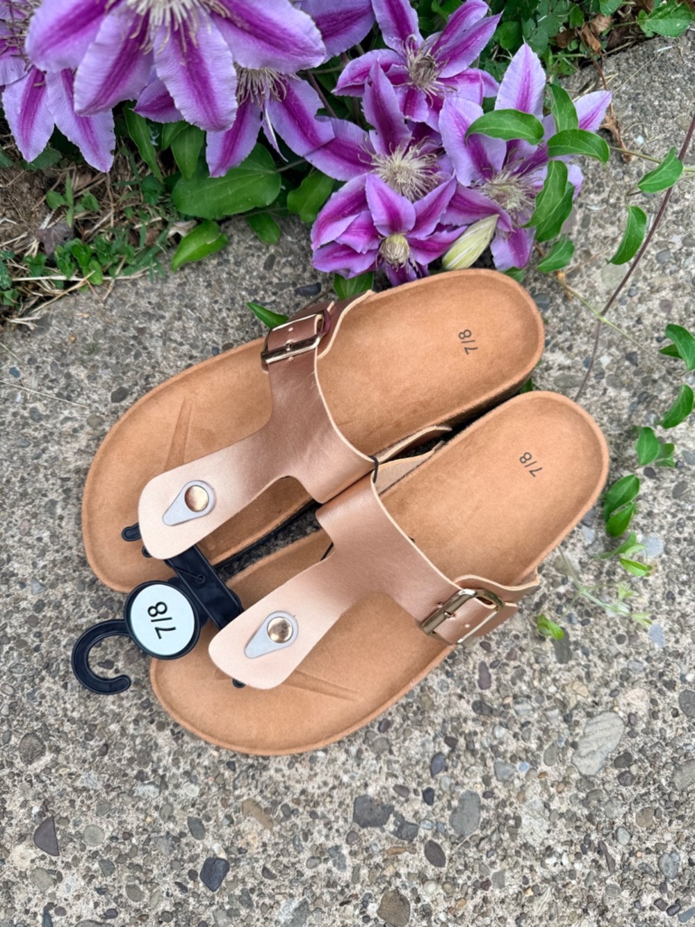 Rose Gold Toe-Ring Buckle Sandals - Size 7/8